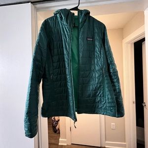 Patagonia nano puff hooded jacket